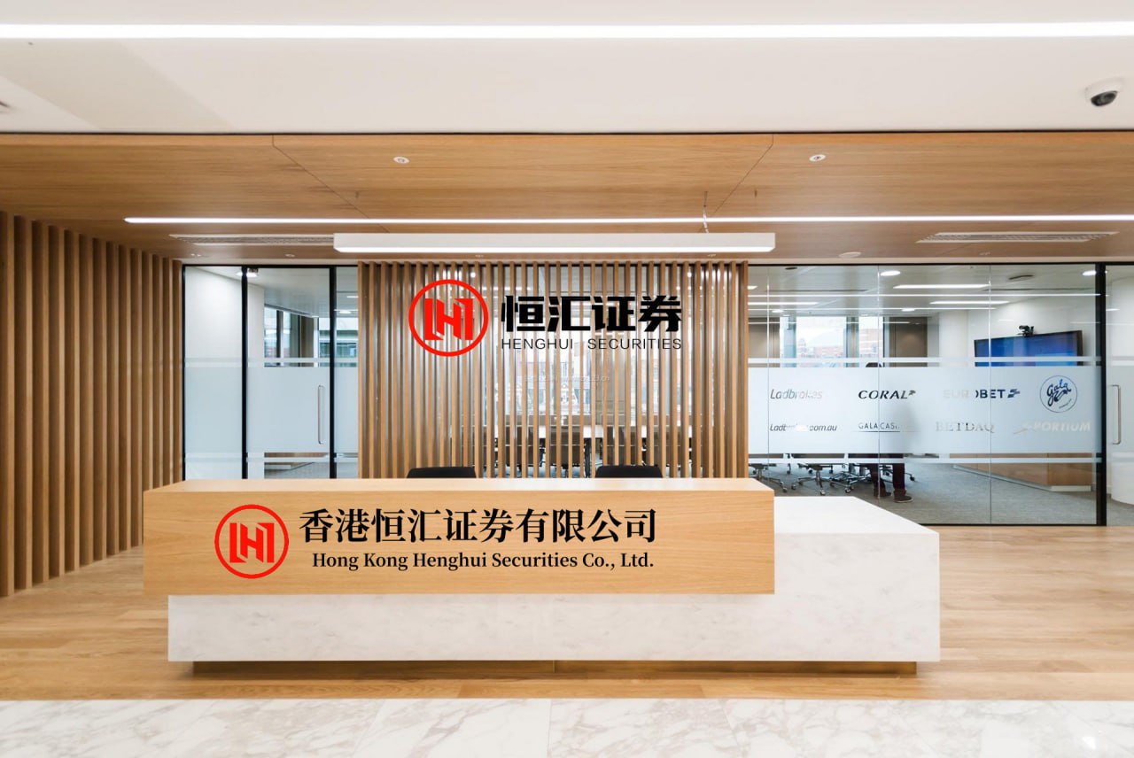 诚信双盈 BW2025信仰集结，ROG玩+乐园引爆次元狂欢_玩家_初音_主板